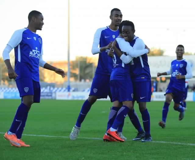 فريق شباب الهلال يتغلب على الفتح