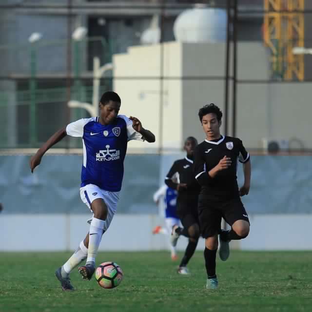 فريق براعم الهلال يكسب لقاء الشباب