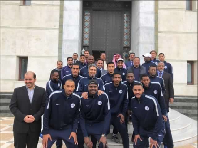 سفير المملكة لدى تونس يستقبل بعثة طائرة الهلال