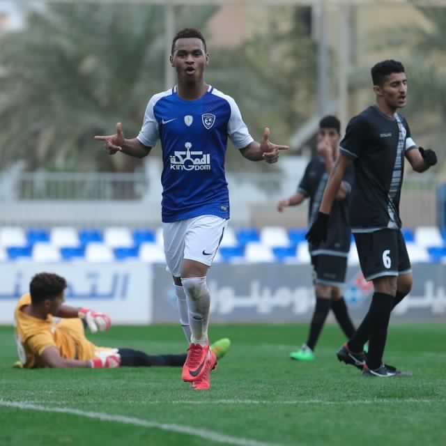 فريق شباب الهلال يكسب لقاء هجر