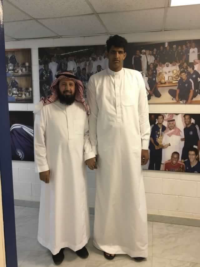 عبدالعزيز الرشيدي ينضم لشباب سلة الهلال