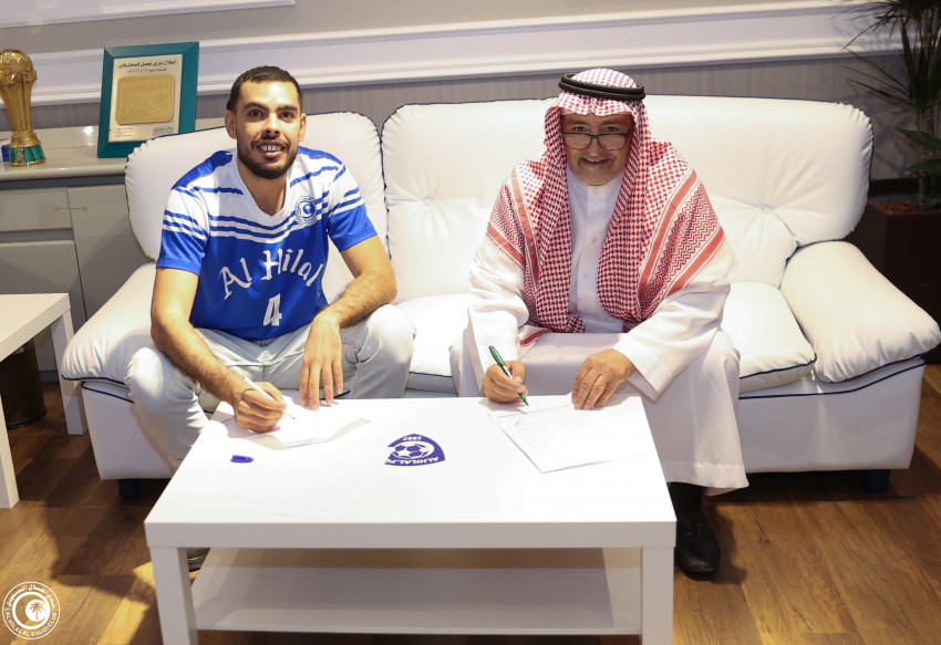 سلة الهلال تتعاقد مع لاعب المواليد