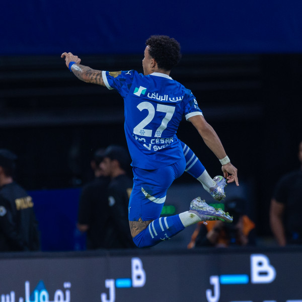 الهلال يتغلب على